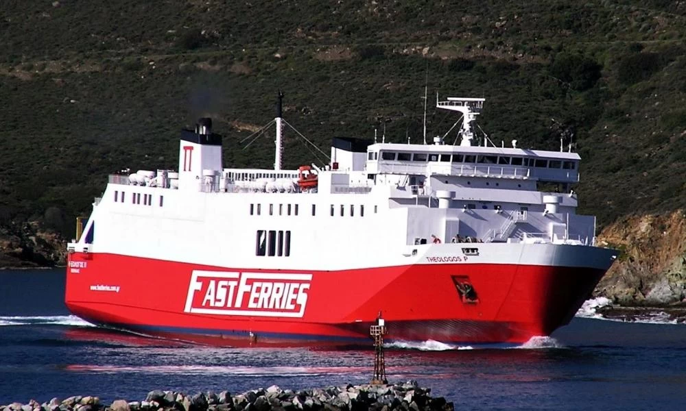 Ύποπτα συμπτώματα κορωνοϊού σε μέλος του πληρώματος του πλοίου «ΘΕΟΛΟΓΟΣ Π»